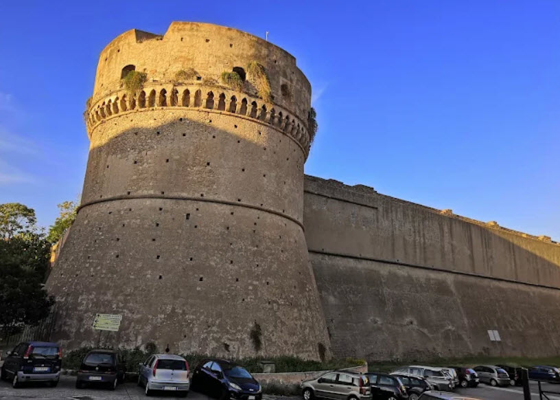 Charles V Castle, Italy